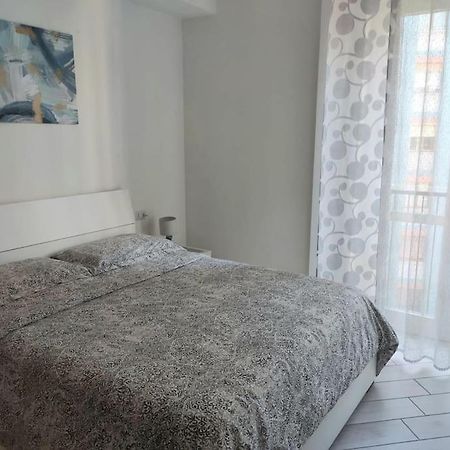 Ampio Bilocale In Zona Porta Vittoria / Corso Lodi Appartement Milaan Buitenkant foto