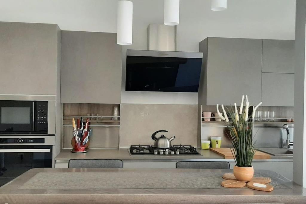Ampio Bilocale In Zona Porta Vittoria / Corso Lodi Appartement Milaan Buitenkant foto