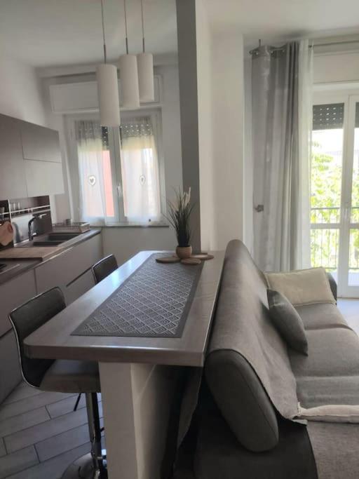 Ampio Bilocale In Zona Porta Vittoria / Corso Lodi Appartement Milaan Buitenkant foto