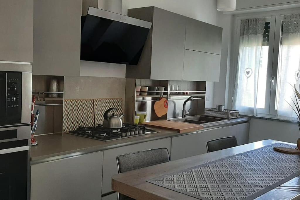Ampio Bilocale In Zona Porta Vittoria / Corso Lodi Appartement Milaan Buitenkant foto